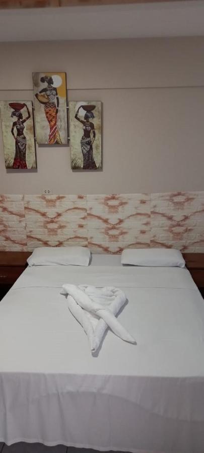 Hostal Ibiza Санта-Крус-де-ла-Сьєрра Екстер'єр фото