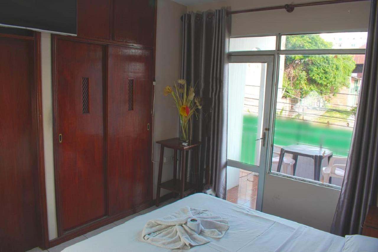 Hostal Ibiza Санта-Крус-де-ла-Сьєрра Екстер'єр фото